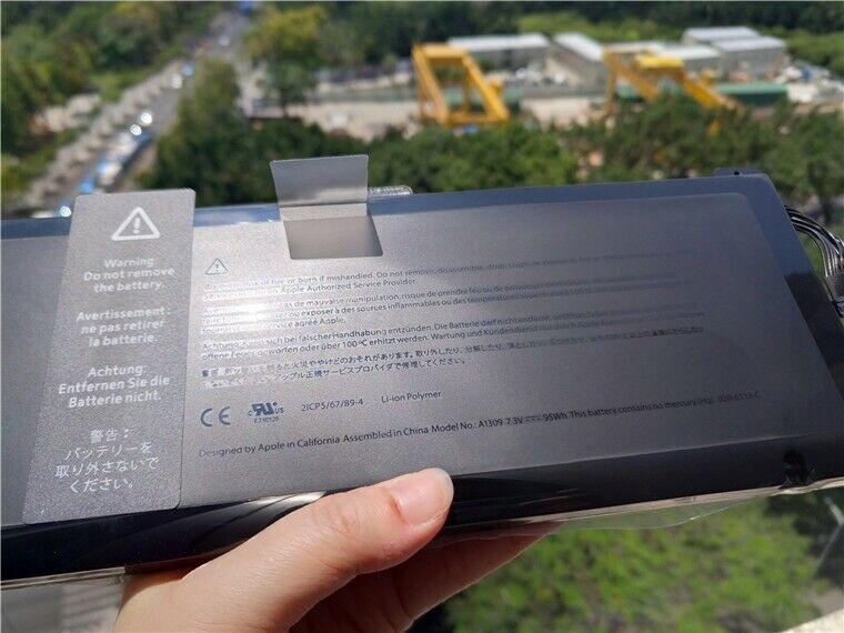 Genuine A1309 Battery for MacBook Pro 17"A1297 Early 2009 Mid 2009 2010 95WH OEM