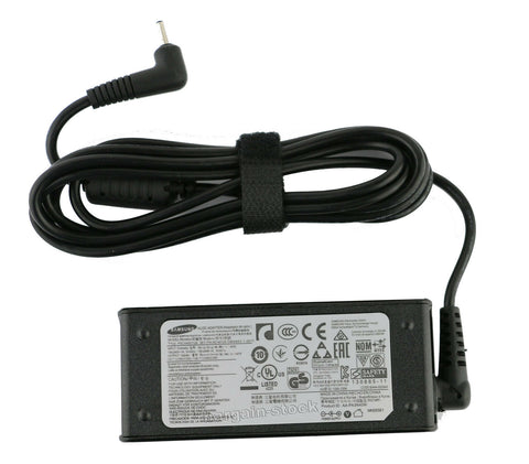 NEW GENUINE Original Samsung XE503C12-K02US XE503C32-K01US AC Adapter Charger 12V 3.33A 40W