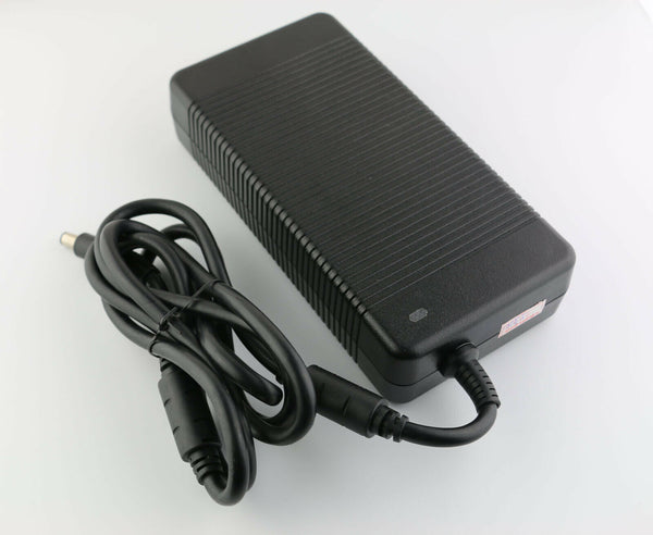 NEW Original 330W AC Adapter Charger For Dell Alienware m17 R4 RTX 3080 Power Cord Charger