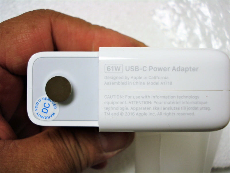 New Genuine Macbook A1718 61W USB-C Power Adapter Charger MNF72LL/A